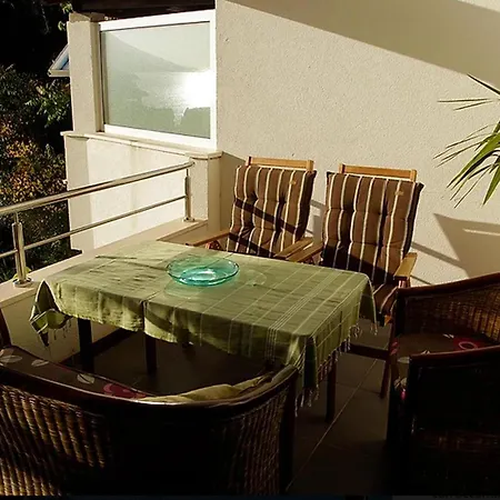 Olive-sunset Haven In Apartment *